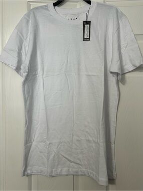Men's White Crew Neck Short Sleeve Tee - Minimal Casual Shirt